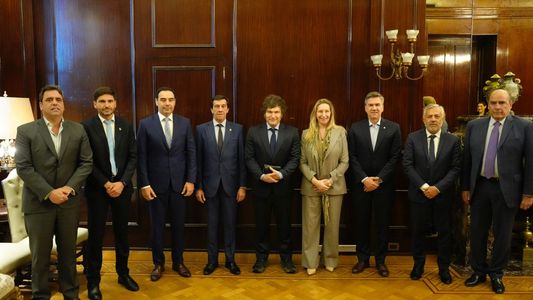 El Gobierno espera un gesto de gobernadores aliados para evitar otro veto de Milei