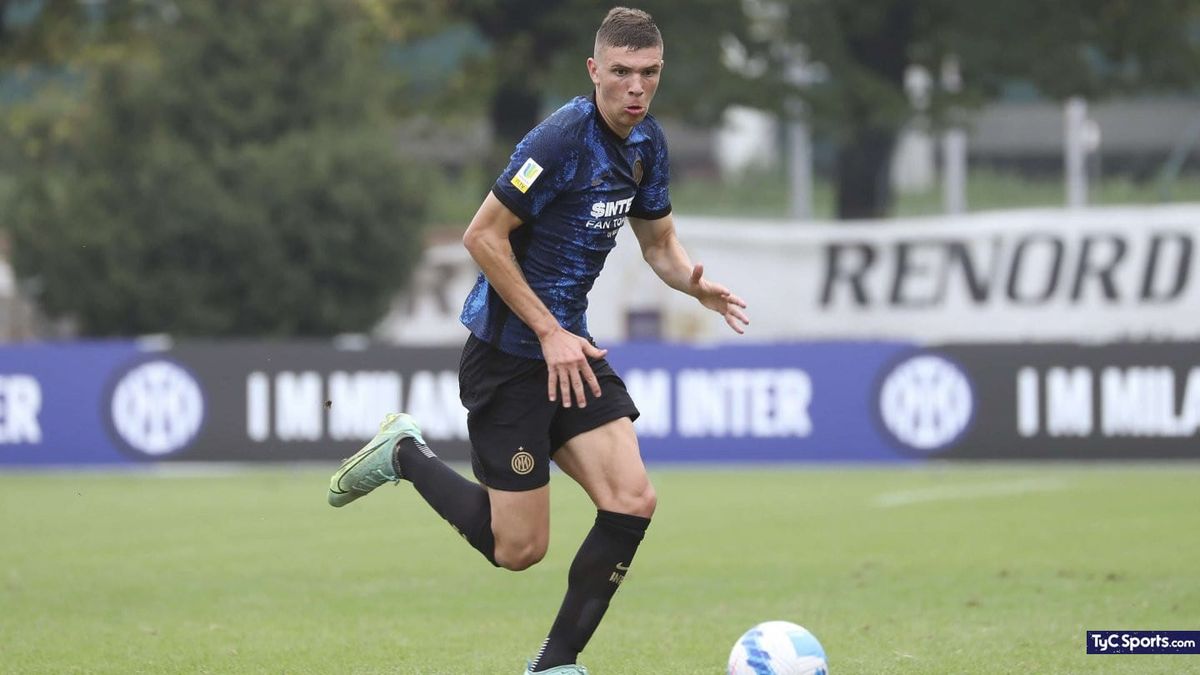 Franco Carboni fue convocado por Lionel Scaloni.