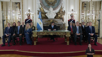 Milei enviará al Congreso un proyecto para endurecer las sanciones por actividades en Malvinas y anunció una base naval en Ushuaia