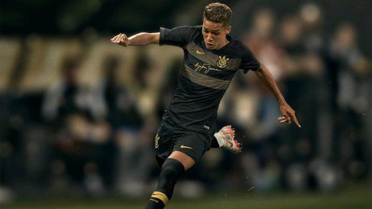 El Corinthians presentó una camiseta en homenaje a Ayrton Senna