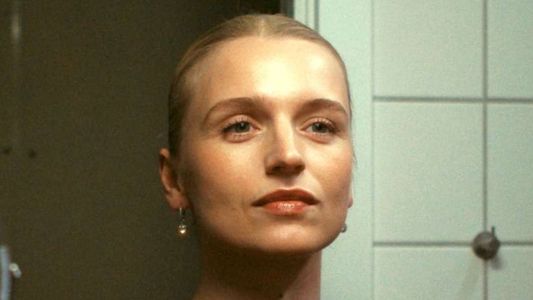 La serie corta de Netflix que apenas tiene 6 episodios y es el nuevo fenómeno del año