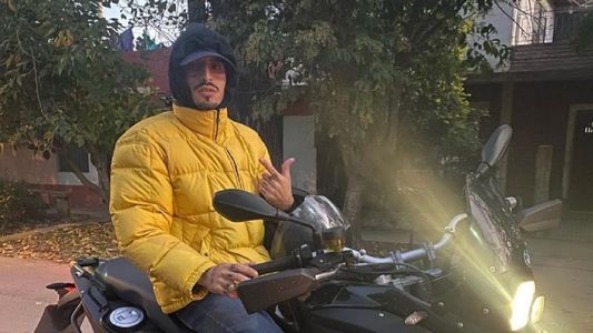 El cantante de cumbia El Noba chocó con la moto y lucha por su vida: cómo sigue su salud