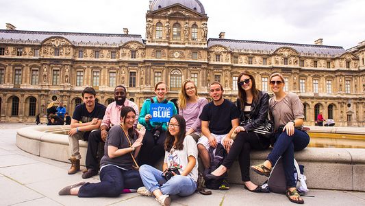 A lo Kicillof: qué países de Europa regalarán viajes a estudiantes