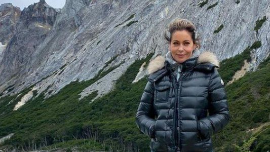 Desde Ushuaia y a los 51 años Karina Mazzocco se animó a posar en traje de baño