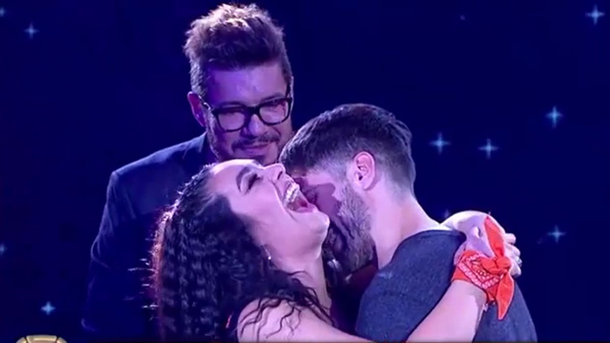 Ángela Leiva: qué le dijo el productor al oído mientras bailaban
