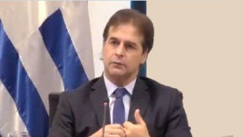 Lacalle Pou, sobre la pospandemia: No es el Estado el que saca adelante a la población, sino el particular