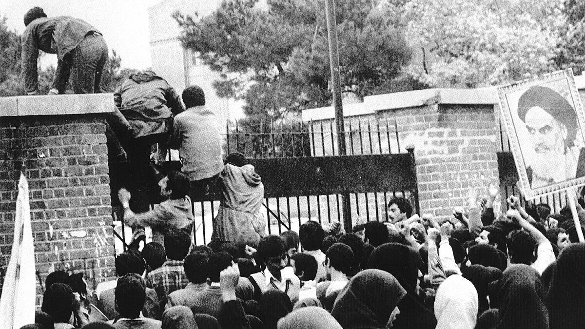La revolución islámica en Irán y un gran golpe de efecto. La toma de la embajada norteamericana en 1979. (Foto: Gentileza NYT)