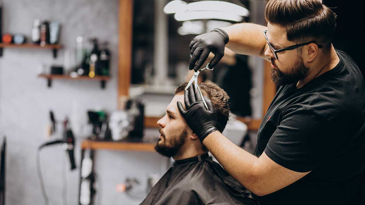 Día del Peluquero: ¿Por qué se celebra hoy, 25 de agosto en Argentina?