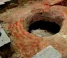 Una obra en el Cabildo de Montevideo sacó a la luz una posible fuente colonial