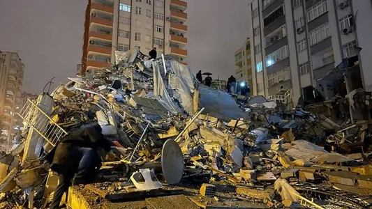 Terremoto en Turquía: los deportistas que continúan atrapados entre los escombros