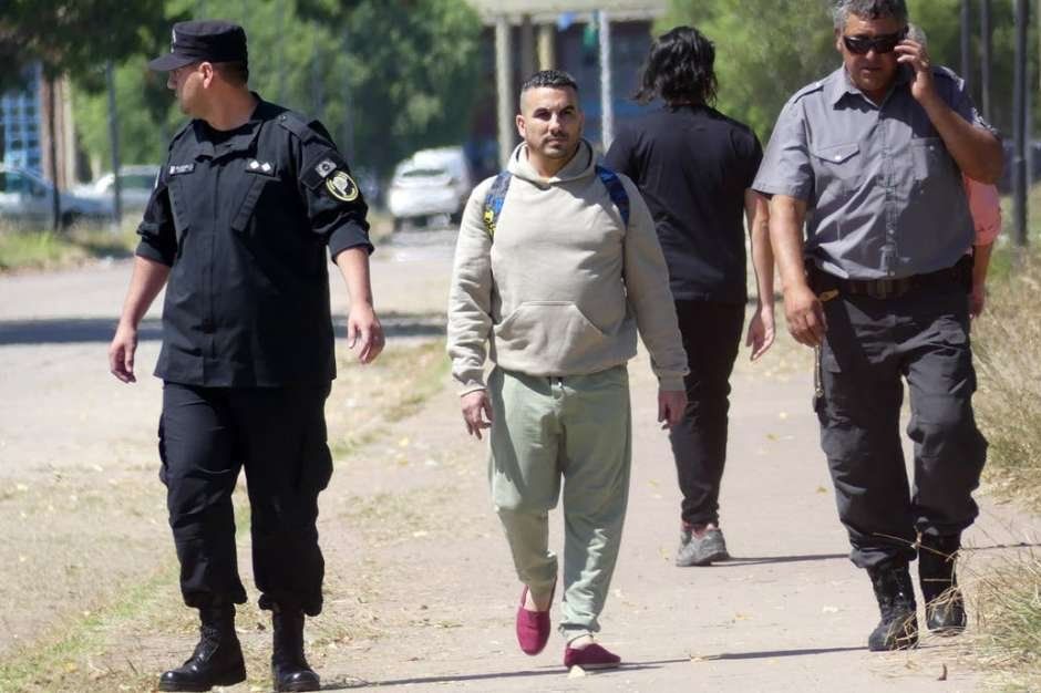 El motivo por el cual se activó la tobillera de Tablado que controla la distancia con su ex mujer y sus hijas