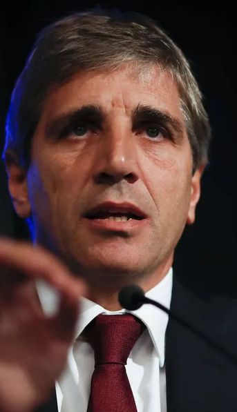 Luis Caputo viaja a Washington y volverá a verse con el FMI