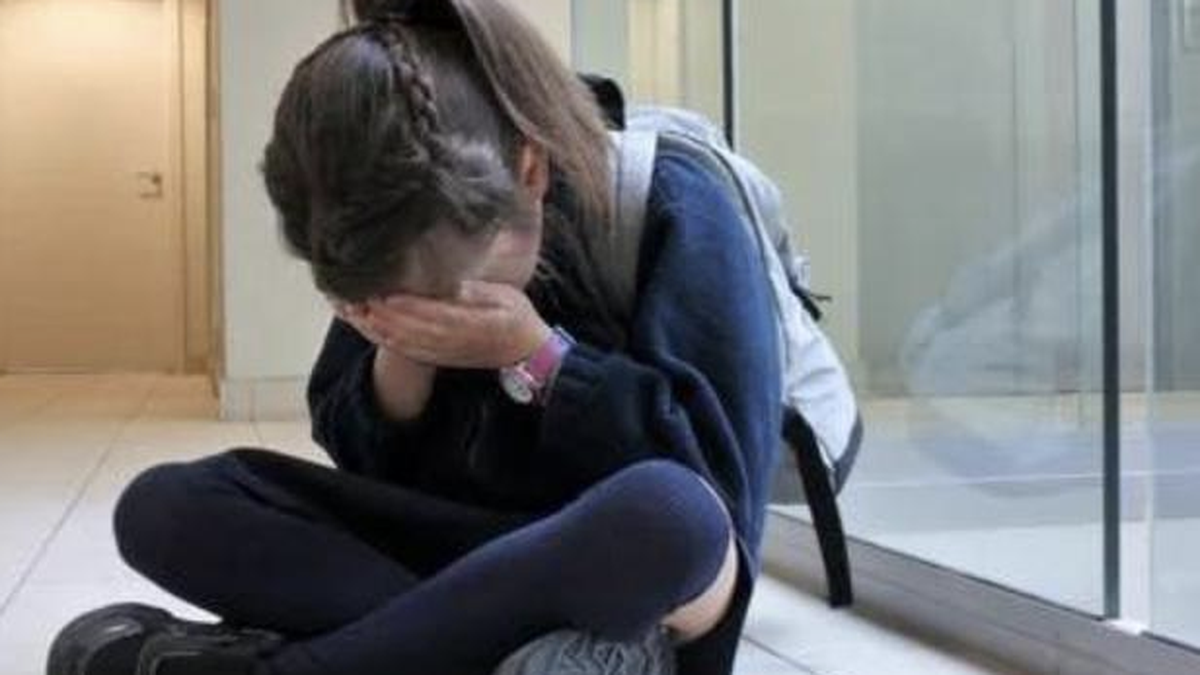 Una nena le confesó a su maestra que era víctima de abuso sexual por parte de su padrastro