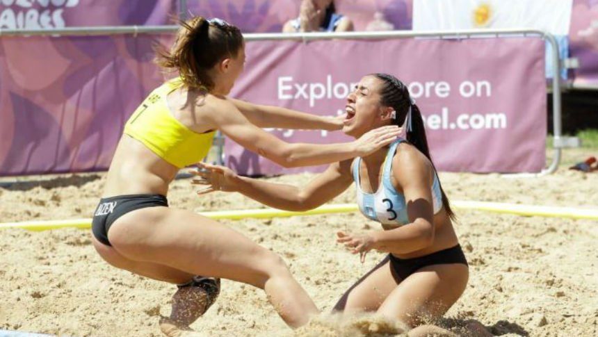 Las Kamikazes están en la final del Beach Handball