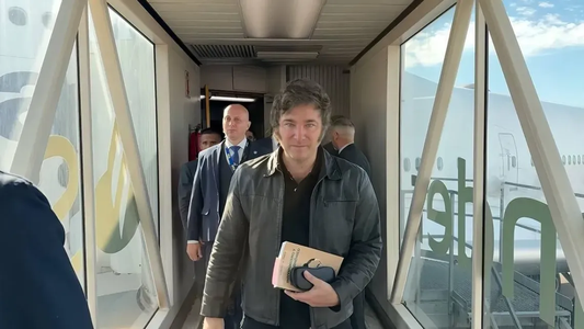 Javier Milei suspendió su viaje a Dinamarca y adelanta su regreso al país