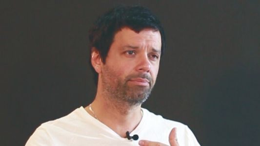 Raúl Vega revela resultado de COVID tras volver de Alemania