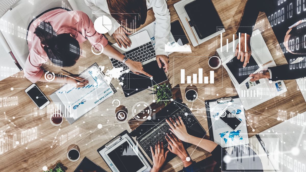 Las empresas PyMES suelen tener estructuras más ágiles que las grandes compañías. Esto permite que puedan aprovechar más rápido las oportunidades de la transformación digital.