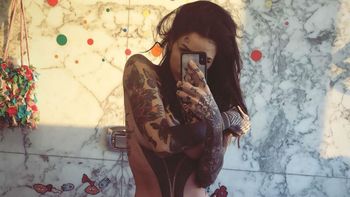 La foto desnuda que Cande Tinelli publicó en las redes y luego borró