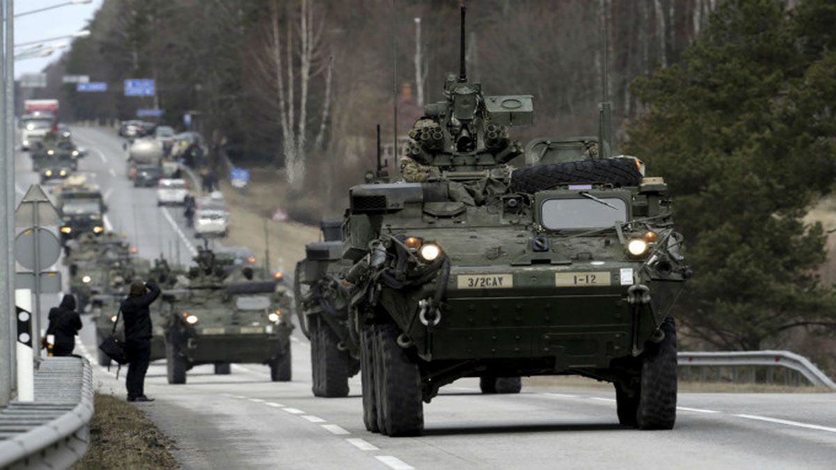 Ucrania recibe armas de la OTAN mientras Rusia sigue movilizando tropas hacia la frontera con ese país ( Foto: Archivo)