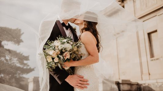 Hombre frenó un casamiento y armó un escándalo de novela que descolocó a los invitados: ¡Es mío!