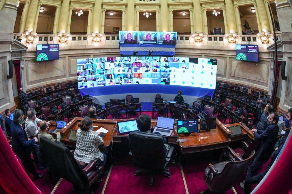 Cristina organiza el último ensayo en el Senado antes de la primera sesión virtual por el coronavirus