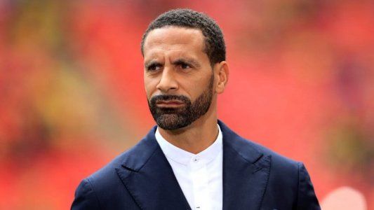 La leyenda del Manchester United Rio Ferdinand recomendó a su ex club que compre a un jugador de Boca