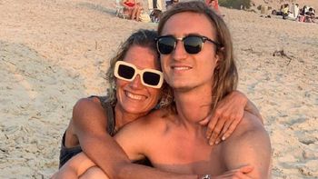 Maru Botana viajó a Francia y se reencontró con su hijo mayor