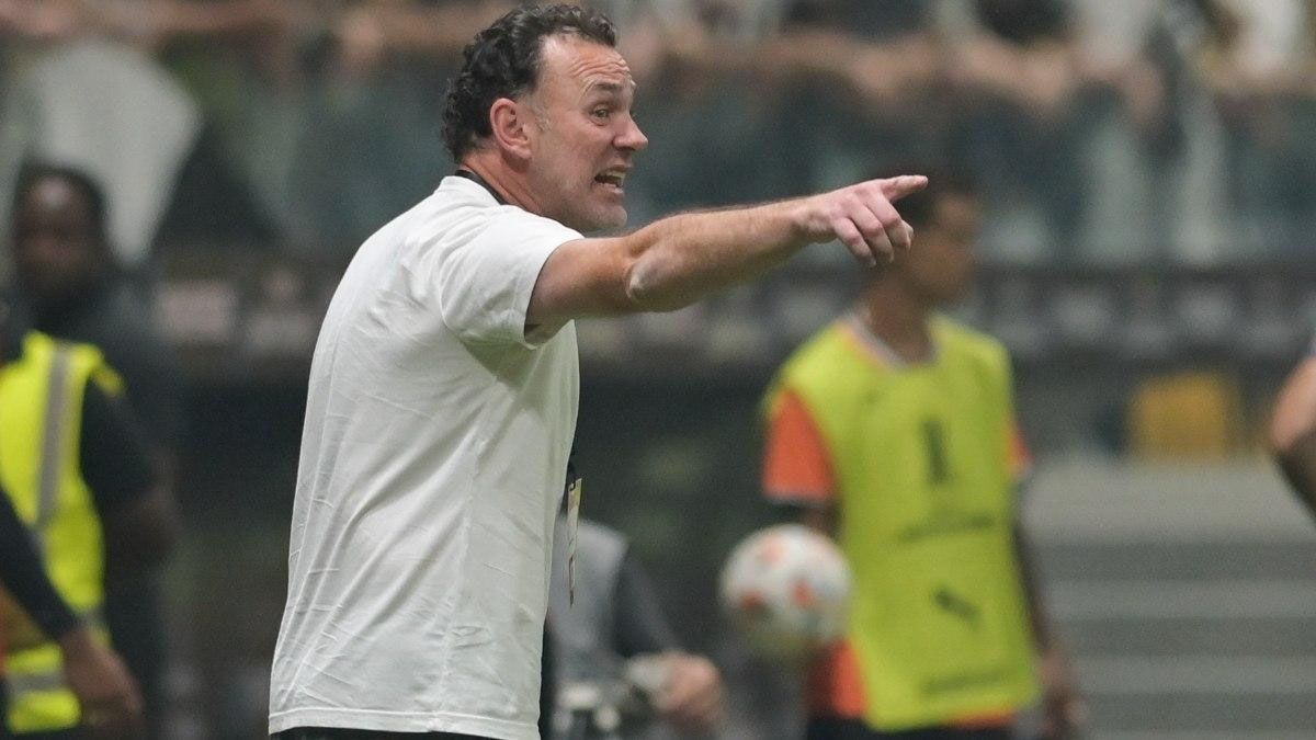 Gabriel Milito analizó la goleada de Atlético Mineiro a River y fue cauto: La definición será...