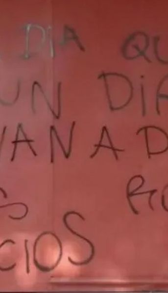 Aparecieron pintadas en la cancha de Independiente: El día que matemos a un dirigente van a dejar de robarnos
