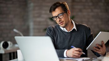 Actualizan el precio del registro de dominios de internet después de 4 años: cuánto costará