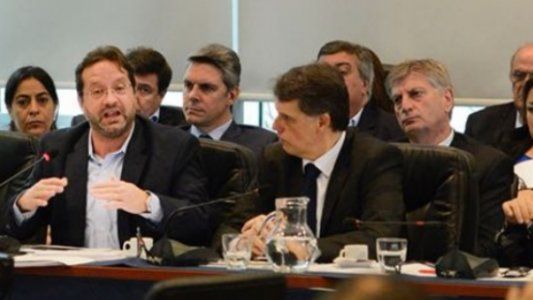 La ancha avenida del medio: el PJ “razonable” presenta su propio proyecto para limitar el tarifazo