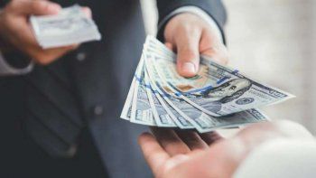 Sin intervención del Central, el dólar cerró con una leve suba