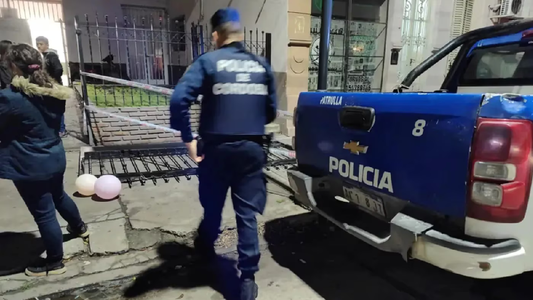 Un nene de cuatro años murió luego de que se le cayera un portón encima