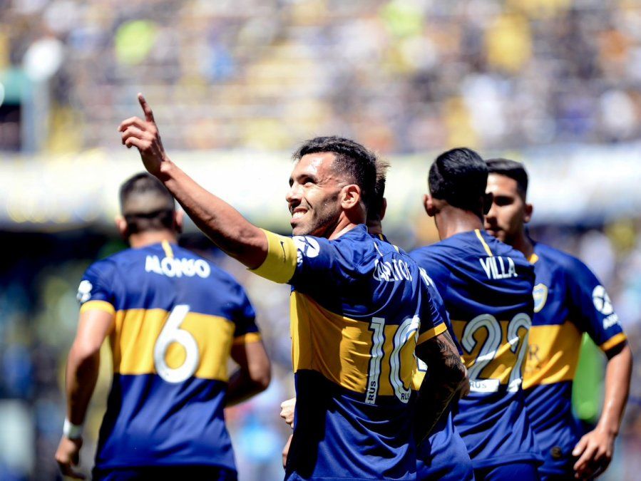 Tevez se desgarró y podría irse de Boca sin despedirse de los hinchas