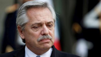 Las razones de Alberto Fernández para prohibir la difusión de sus fotos y videos con Tamara Pettinato y Fabiola Yañez