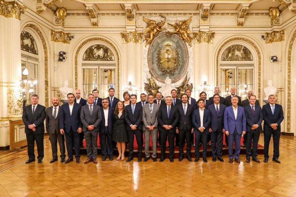 Los gobernadores repudiaron la presencia de los policías bonaerenses en la Quinta de Olivos