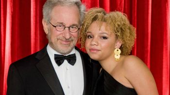 Una hija de Steven Spielberg inicia su carrera como actriz porno