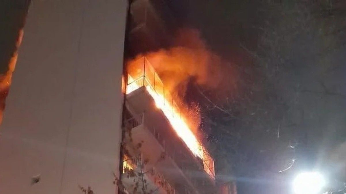 Voraz incendio en Recoleta. 