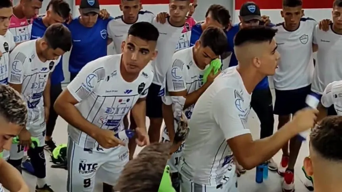 Video | La emocionante arenga de Centro Español, el humilde club de la D  que dio el batacazo ante Tigre