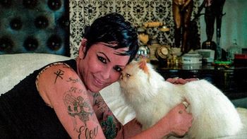 Daniela Cardone está muy triste por la salud de su gato Sofío