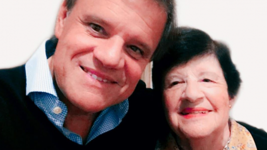 Feliz noticia sobre la salud de la mamá de Quique Sacco que se contagió de coronavirus