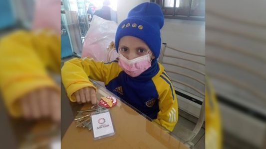 La nena que vende pulseritas para pagar su tratamiento contra el cáncer consiguió su casa propia