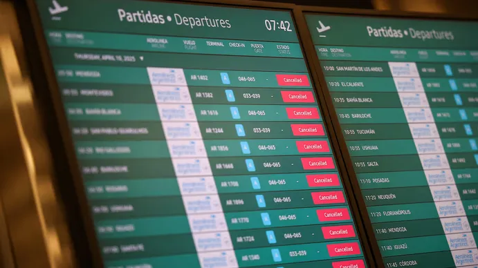 El Gobierno prorrogó la conciliación obligatoria por otro cinco días más en el conflicto con los controladores aéreos