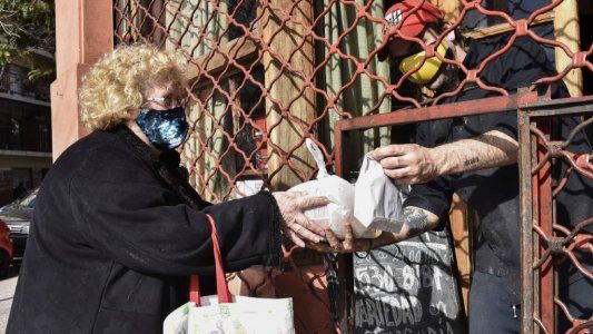 En julio, las ventas minoristas cayeron un  27,7% en todo el país