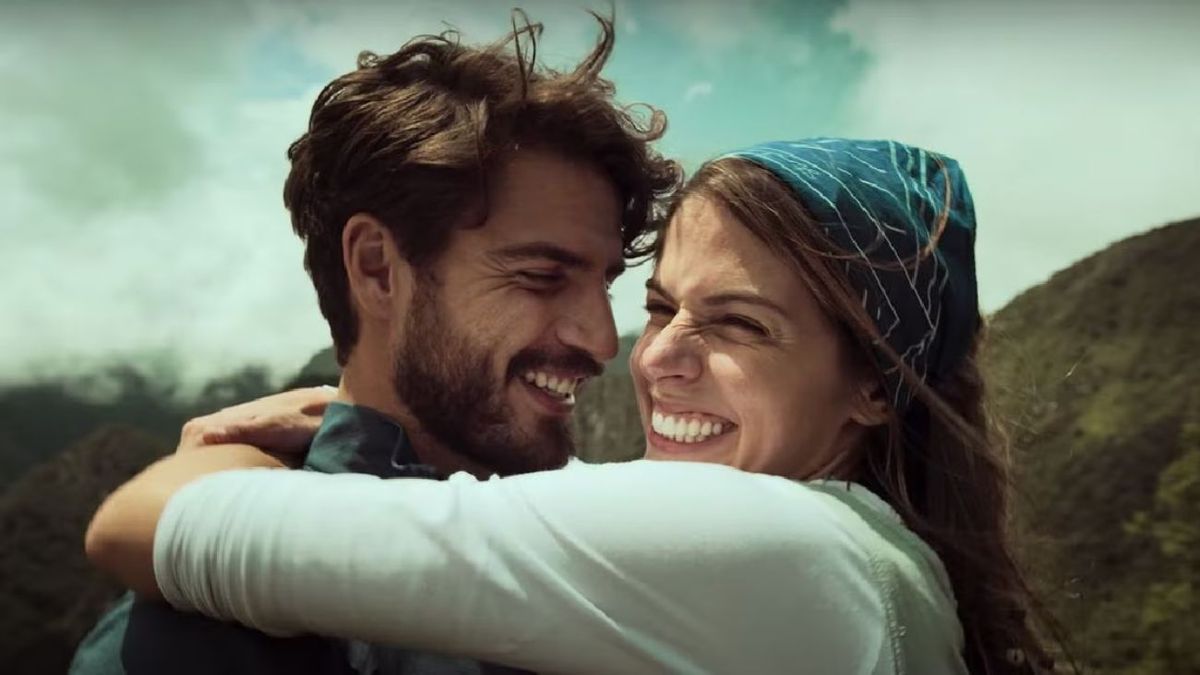 Netflix tiene la comedia romántica más exitosa y es la historia de amor que conquista el streaming.