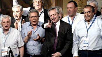 El Gobierno y sindicalistas acordaron el pago de una suma fija para el sector privado