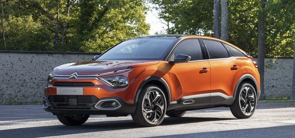 Nuevo Citroën C4. Una ruptura total con el pasado. Presenta una versión 100% eléctrica.