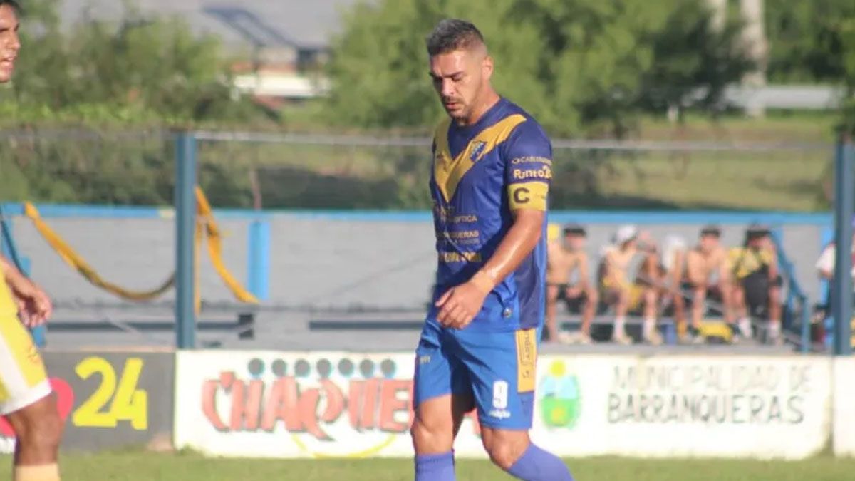 Conmoción en el fútbol argentino: murió Enzo Pittau tras desplomarse en pleno partido