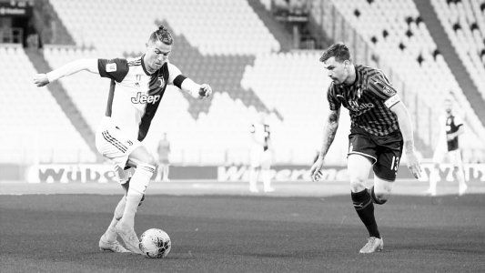 Copa Italia: en un deslucido partido, Juventus empató 0-0 ante Milan y pasó a la final