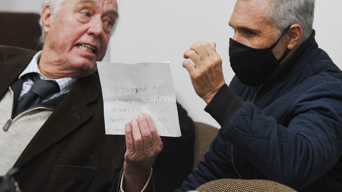 Nicolás Pachelo y su abogado, Roberto Ribas.